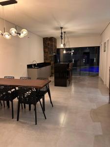 Reserva Itapoá SC - Triplex com Piscina Aquecida e 5 Ar Condicionado