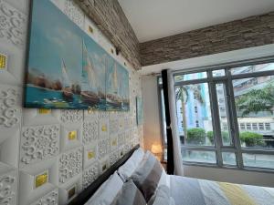 Marvinns by LVH - 150 Newport Boulevard