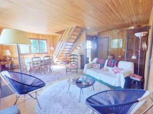 Chalet spacieux à Les Rousses pour 10 pers, proche commerces - FR-1-834-9