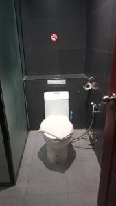 Coconut budget & boutique