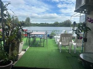 Riverside Hostel Phuket