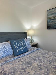 Cozy Dallas Retreat Near Downtown pool view