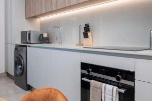 20th Floor One Bed apartment in the.Rubikm