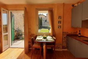 Holiday House Sole View & Shared Pool - Happy Rentals