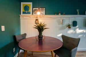 Indulge in an Urban Oasis at Green Points Snug