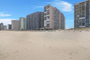 2 BR Ocean Front Condo with Heated Indoor Pool, Expansive Views
