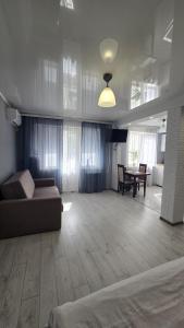 Apartaments on vulytsia Heroiv Ato 32 (97th Kvartal)