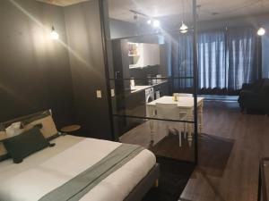 The WEX in the heart of Woodstock. One Bed