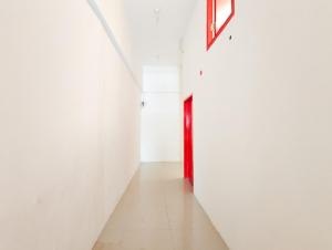 RedDoorz near RSUD dr Soewandhie 2