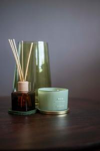 Spacious 2 Bedroom Apartment Claremont Cape Town