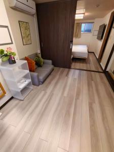 浅草小胎楼 Asakusa Hanahi, Small Tire, 1st Floor, 4-Minute Walk to Asakusa Temple, Direct Subway Access to Narita and Haneda Airports, Private Room