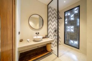 Luxury 3BD Villa Sueno & Cinema Room Pererenan