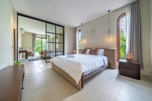 Luxury 3BD Villa Sueno & Cinema Room Pererenan