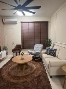 Sky28 - Sireh Residence