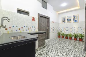 FabHotel Soni Palace