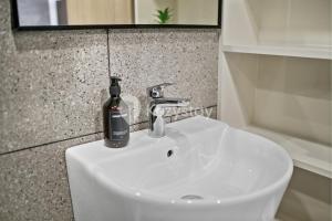 Rivora by Kozystay - Cilandak