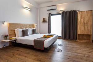 Townhouse Oak Cochin International Airport