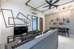 Edumetro @ Subang Jaya by Manhattan Group