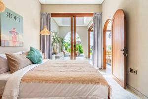 Ginela 3 BR Private Pool Villa ZN267