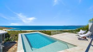 '33 Degrees - Stunning Views' by HolidayCo