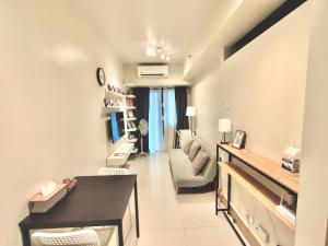 Callies Cozy Home at Shore 3 Mall of Asia