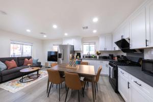 Modern Luxe Ensuite by USC Shared Living