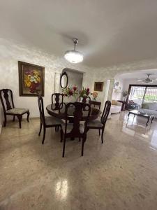 Cozy apartment in Piantini city center