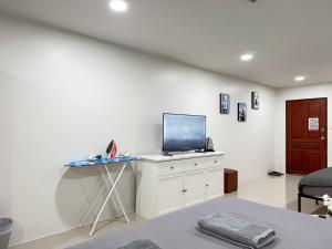 1BR 50sqm Sleeps 4 Near BTS & Nightlife