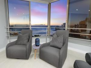 Sandy Shores On Beach - 709