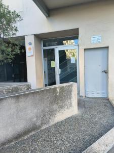 T5 Exceptional! Terrace 60 m2 by station 8 Pers