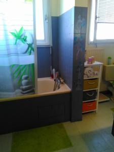 T5 Exceptional! Terrace 60 m2 by station 8 Pers