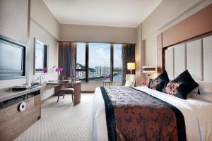 Luxury King Room with River View room in Sofitel Macau At Ponte 16