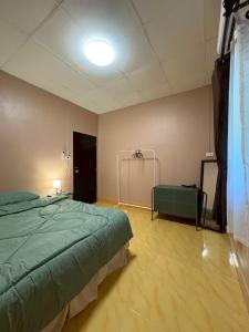 Well Living Guesthouse Khaolak