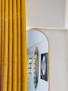 KSM CBD 1 and 2 Bed 0 7 0 8 5 1 4 9 9 8