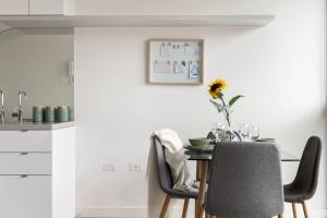 Convenient CBD Stay Near QV & Melbourne Central