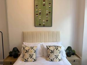 2BR Flat with Parking Near Glasgow Green and Parks