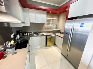 Central Seaview Sky Suite