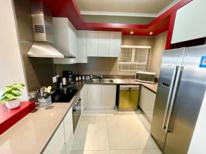 Central Seaview Sky Suite