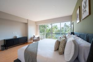 Capitalia Elegant Sant Fe Getaway with Gym