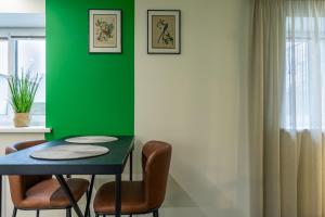 Colorful Apartments G