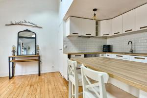 Central Duplex Metro 158 Direct Louvre Access