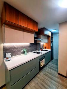 Cómodo departamento interior a pasos del Estadio Nacional