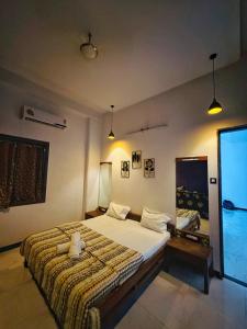 GA Bunglow 4Bhk Villa with pool