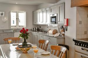 Finest Retreats - River Cottage