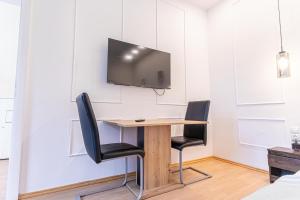 Beautiful 2BR Apt, Near Meidling Station