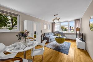 Praga Południe Apt - 57m2, Balcony - by Rentujemy