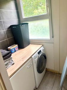 Renovated 3-Bedroom Apartment near UTT