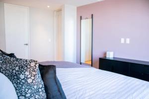 Capitalia Santa Fe Style & Comfort with Parking