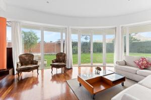 GuestReady - Esmorizs golden hour with pool