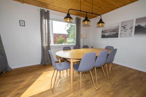 LL Properties - Spacious Historic Home